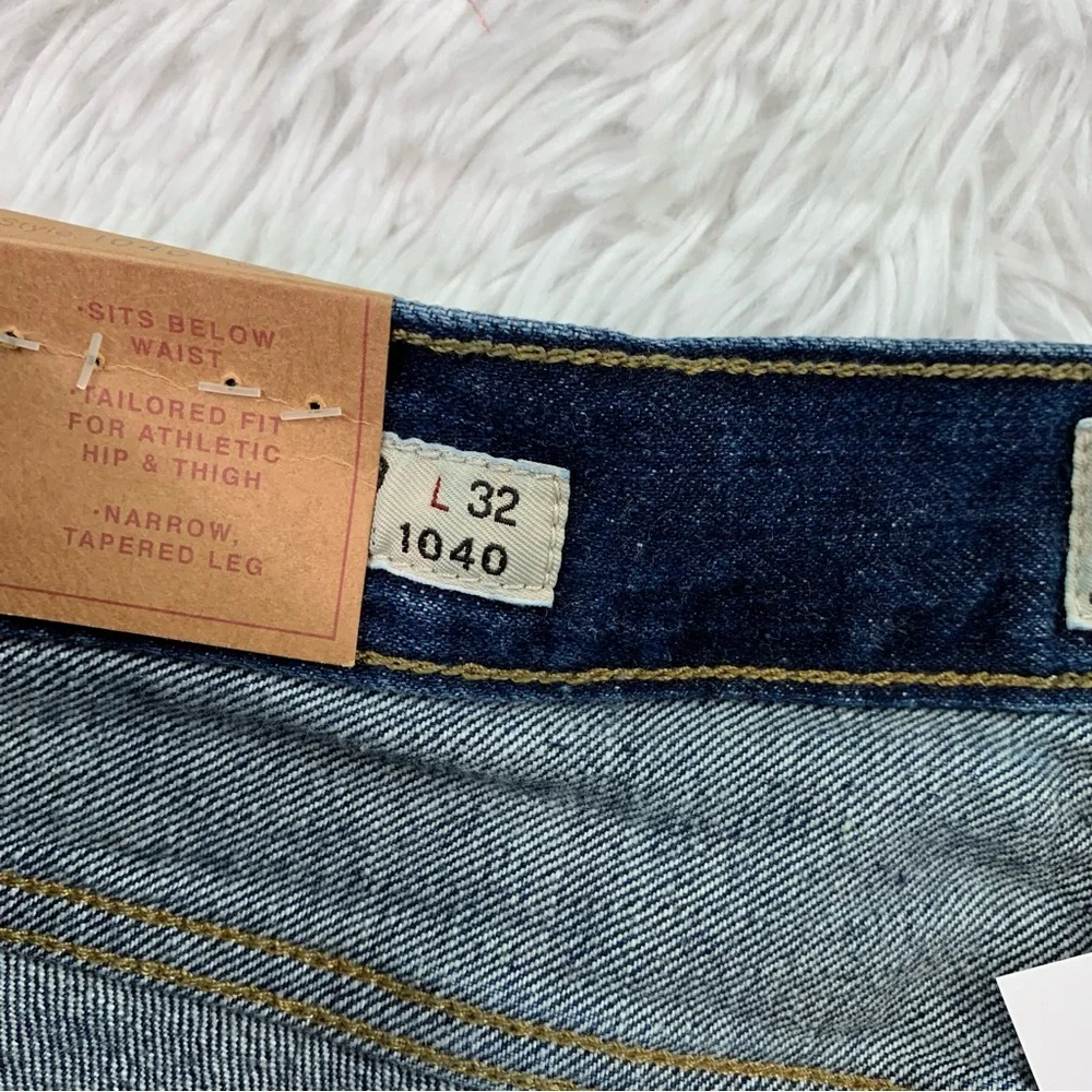 J Crew 1040 Athletic Tapered-fit jean in‎ one-year wash size 29x32